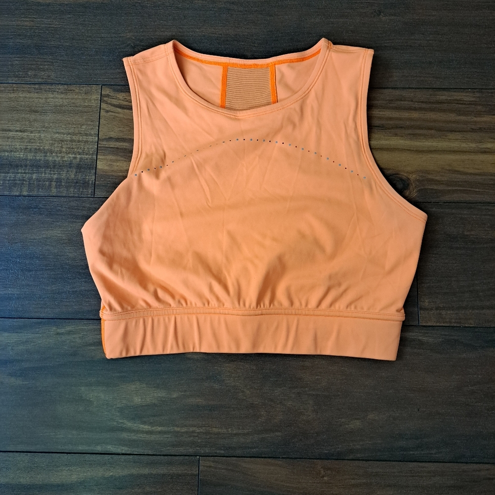 Lululemon Hotty Hot Crop